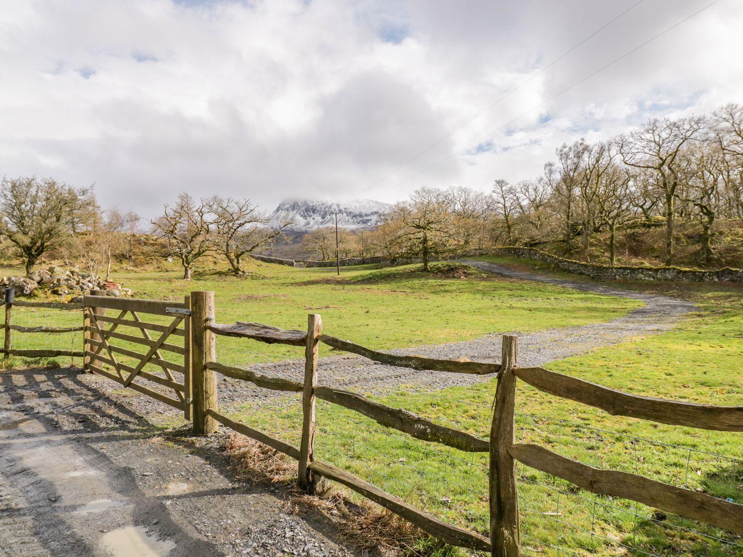 ドルゲラウ Y Cwtch - Panoramic Mountain Views Within Snowdonia'S National Park - 4X4 Recommendedヴィラ エクステリア 写真